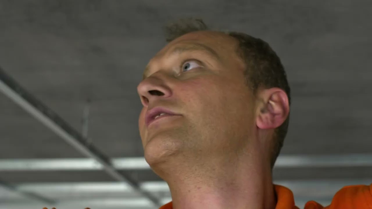 Installation Video Exposed System with Shadow Gap SF 600x600 from Knauf AMF