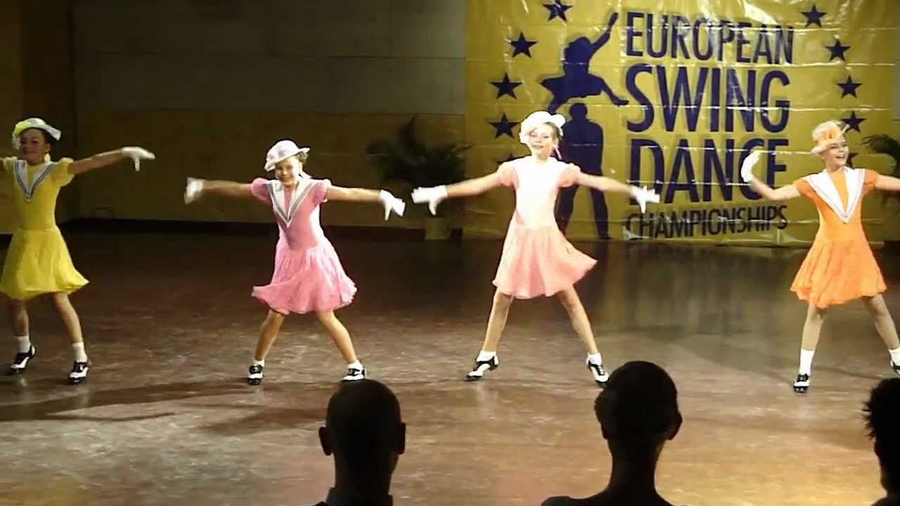 ESDC 2012 Cabaret - Golden Chestnuts_ Music box