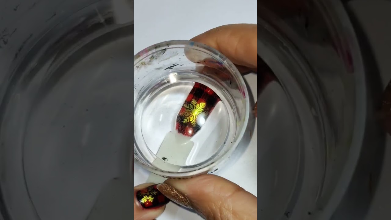 Unique Christmas nail art tutorial snowflake 