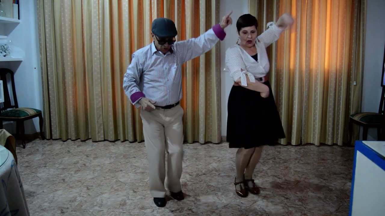 Bailes de salón  Danza gitana por Manuel y Ana