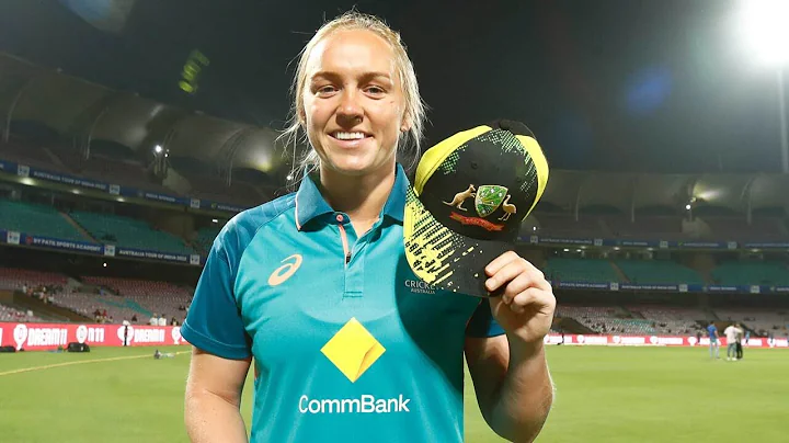 Go behind the scenes as Aussie Kim receives T20I c...