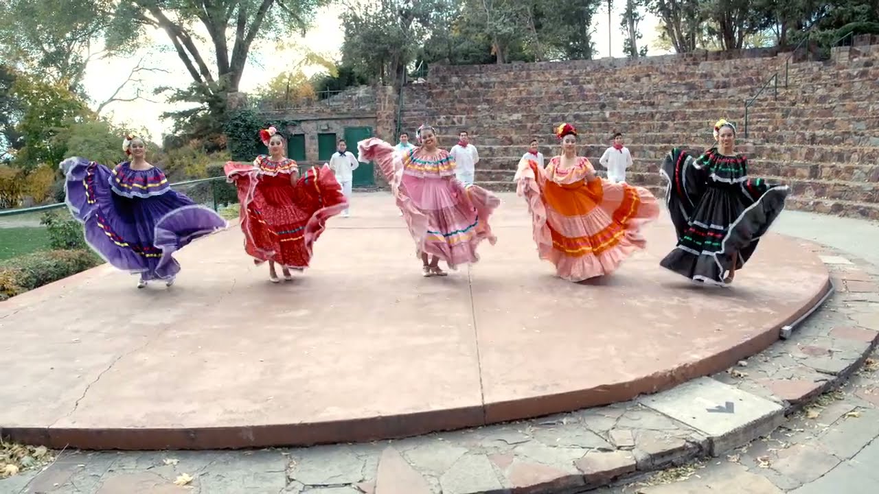 Un Poco Loco - Version Mexicana (De “Coco”/Audio and Dance Only)