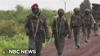 Armed rebels close in on major city in Congo
