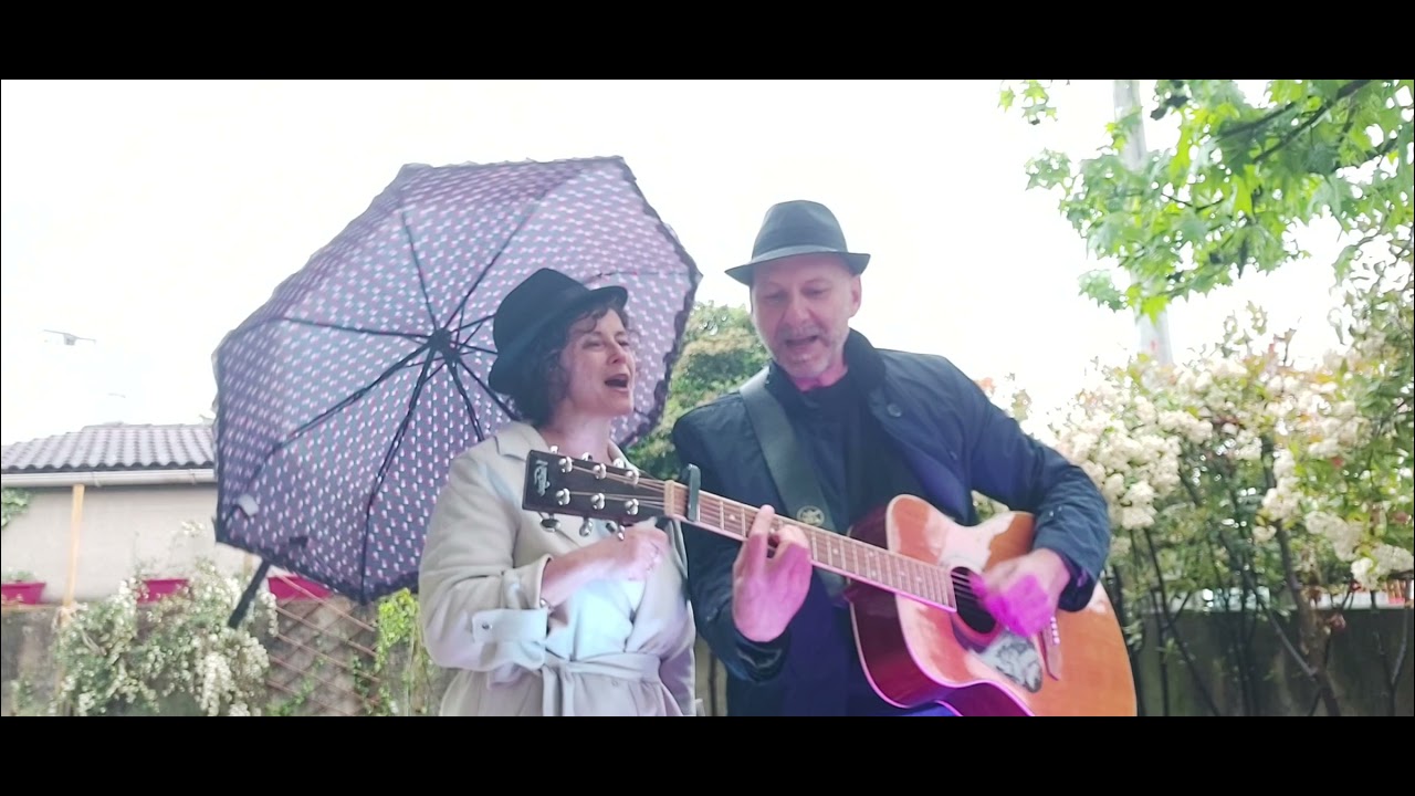 UN SOIR DE PLUIE - BLUES TROTTOIR - Reprise acoustique par Sophie et