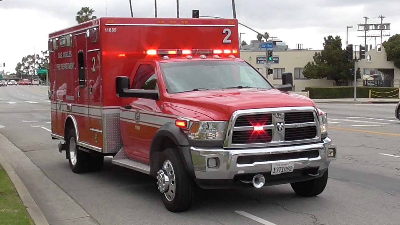 LAFD Old Rescue 2 Transporting - YouTube
