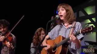 Video voorbeeld van "Molly Tuttle "Gentle On My Mind""