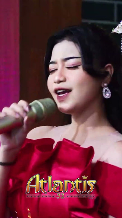 SEKUNTUM MAWAR MERAH - Ria Amelia - ATLANTIS 32