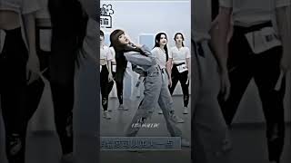 𝐋𝐈𝐒𝐀,𝐏𝐄𝐑𝐅𝐄𝐂𝐓 𝐁𝐎𝐃𝐘 𝐌𝐎𝐕𝐄