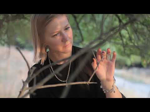 Video for concept jewelry 21 Days by designer Marie Vinner