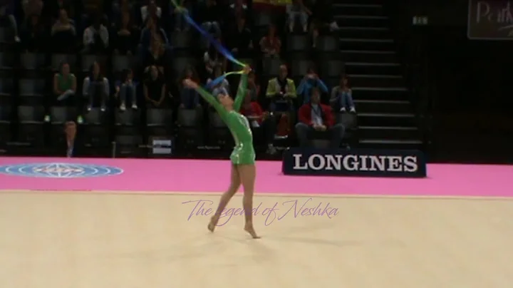 Linda SANDOVAL (GUA) ribbon - 2011 Montpellier wor...