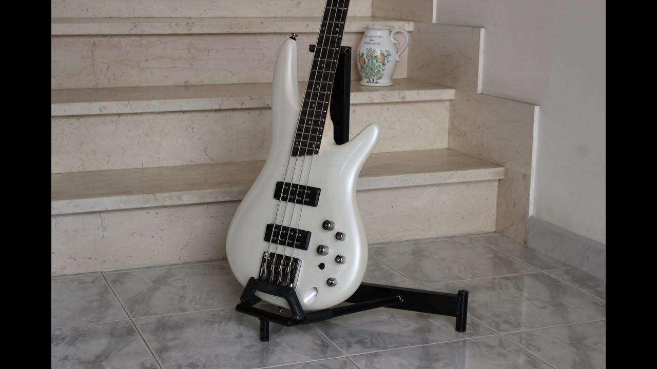 supporto per chitarra/basso fai da te (homemade Guitar/bass Stands) 