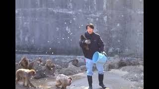 Punch-Kun Refuses To Let Go During Snack Time