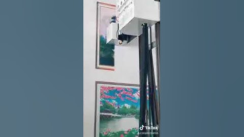 Máy vẽ tranh tường đang vẽ tranh phong cảnh tại Hà Đông, Hà Nội – Vẽ tranh tường Hà Nội rẻ đẹp Zalo