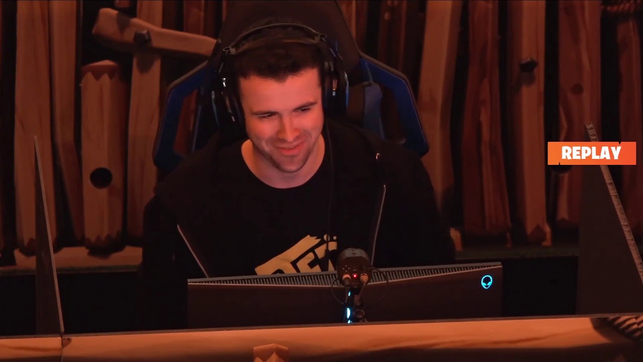 NINJA shout cast fall skirmish at TWITCH CON 2018