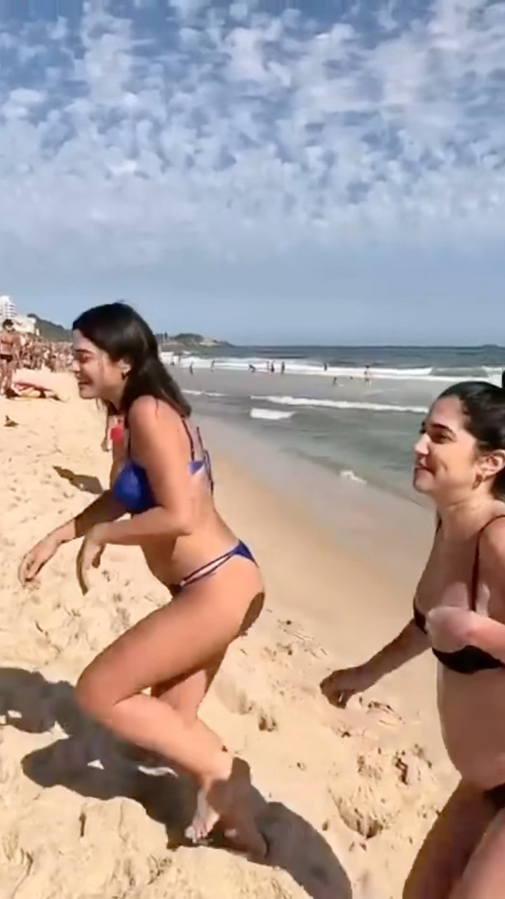?? İpanema beach?