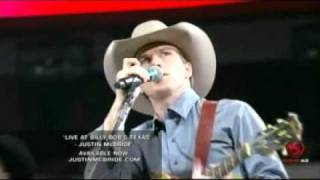 Justin McBride sings at the 2010 PBR World Finals chords