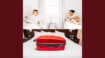 Cheerful Jazz Ballad with Strings - Vibe for Winter Escape