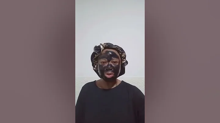 Naked olaiya igwe ebun oloyede, the greatest clown of our time, spot praying for Tinubu jagaban