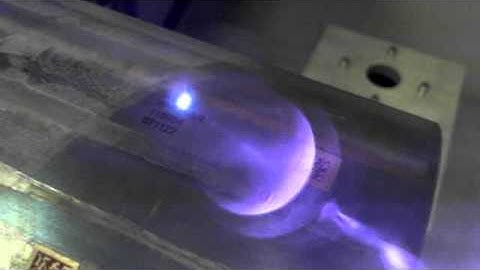 laser marking metal laser bar code and text www.wlsc.com laser system integrator new laser systems