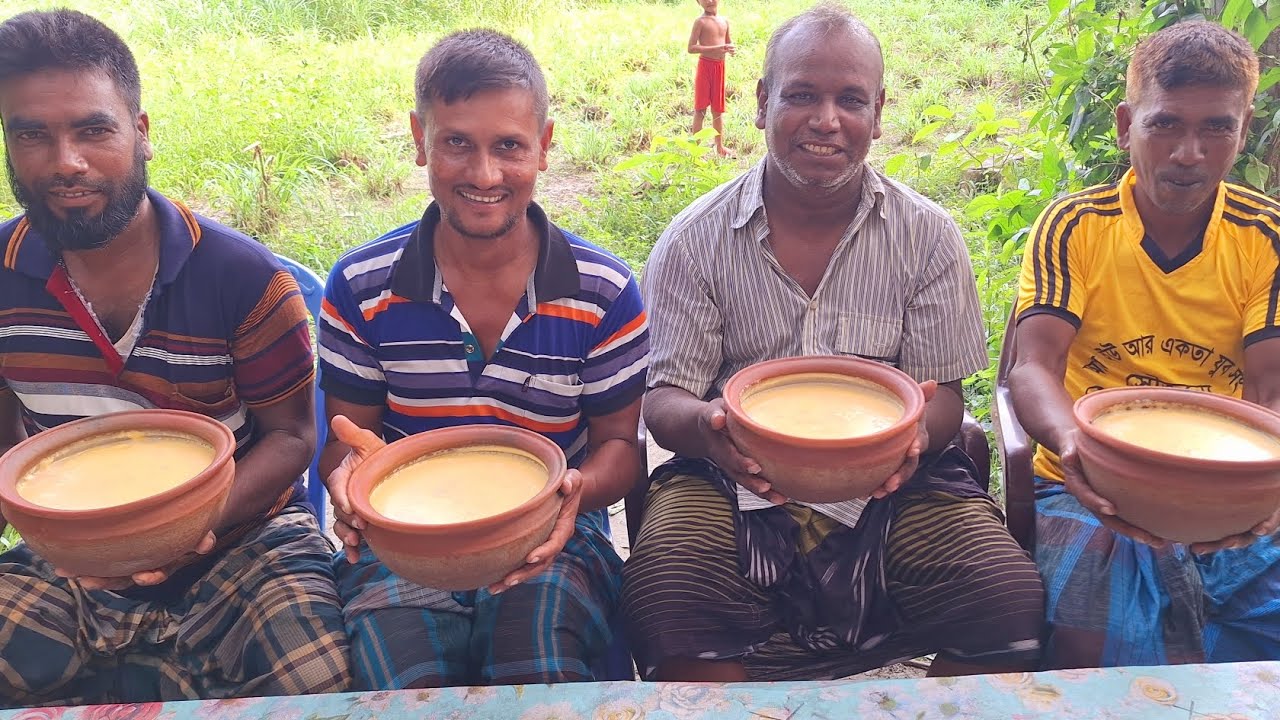 ১৬ কেজি দই খাওয়ার চ্যালেন্স। গ্রামের ভাইয়ারা মিনিটের আগেই খেলো ৪কেজি দই।