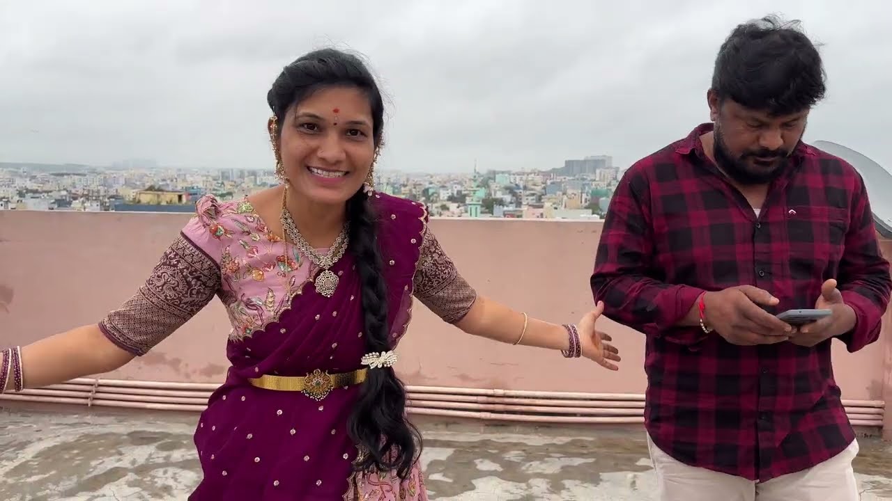 మా మమ్మీ నా Half saree వేసుకుంది friends || reels చేయడం కోసం మా మమ్మీ డాడీ కష్టాలు చూడండి friends 🤣