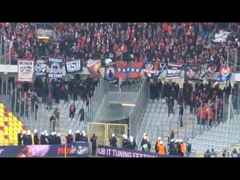 [RAKÓW TRACI FLAGĘ]