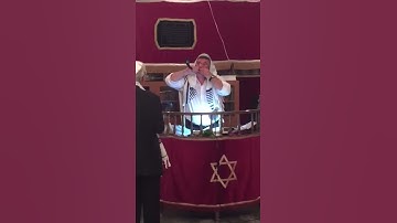 Thumbnail of Cantor Haim Ischakis blows the Terua Gedola at the end of Yom-Kippur