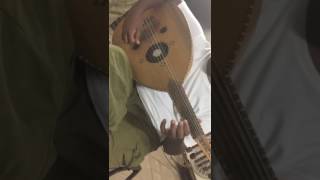 Israeli amateur playing Bahriye Çiftetellisi on arabic oud Resimi