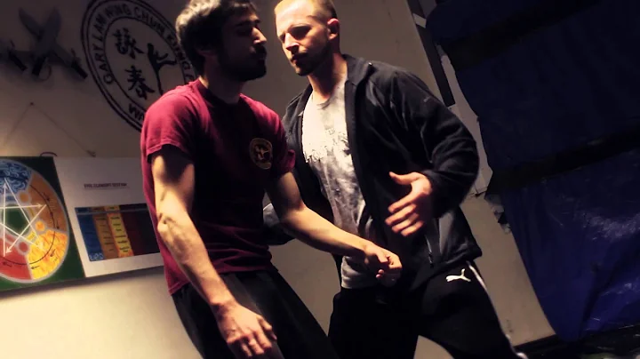 Learn Kung Fu - John Lobb / Gary Lam Wing Chun Eng...