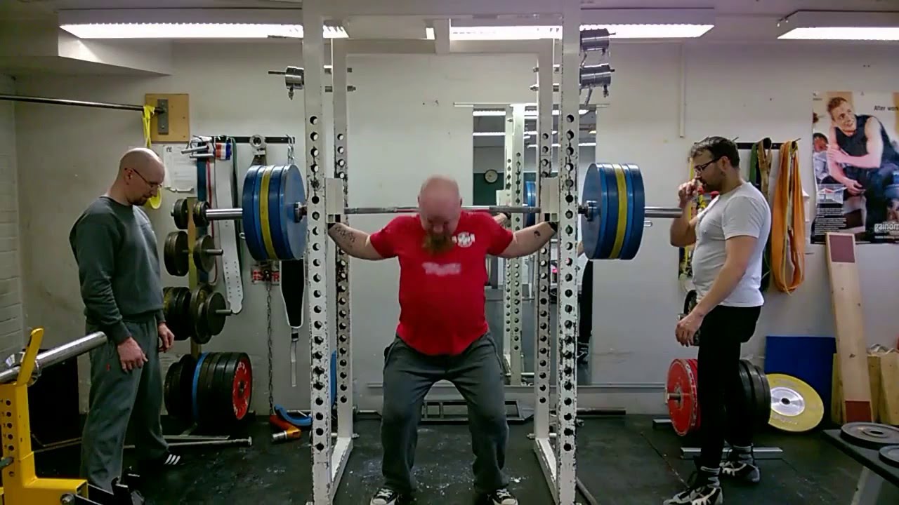 kyykky ilman vyötä 4*210kg powerlifting routine