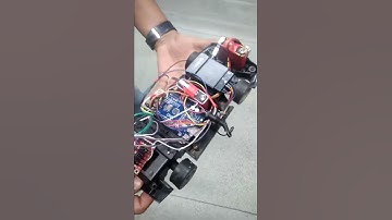 Veículo guiado por controle PS2- Arduino-Teste com as baterias-bug