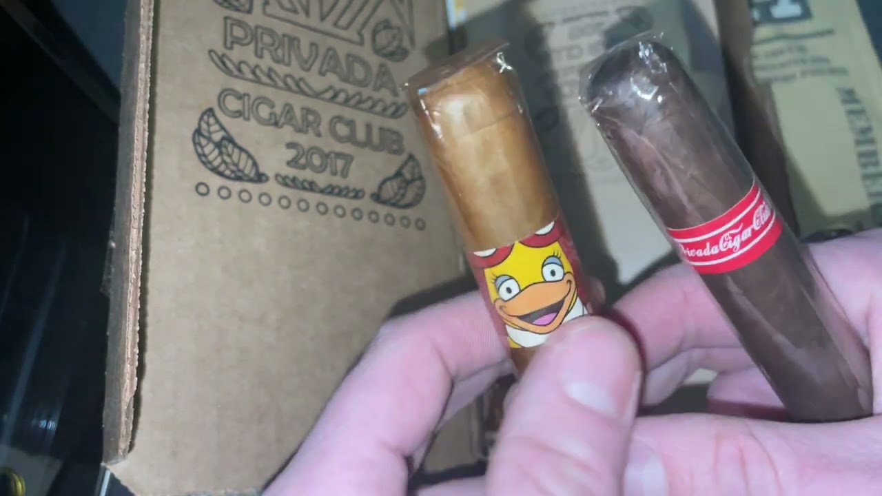 Privada Cigar Club Monthly Membership Box January, 2025