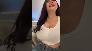 tania.tnyy IG Live 2024/01/02