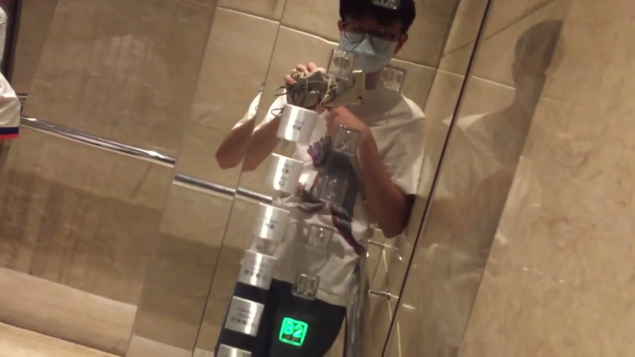 東涌東薈城名店倉FUJITEC升降機