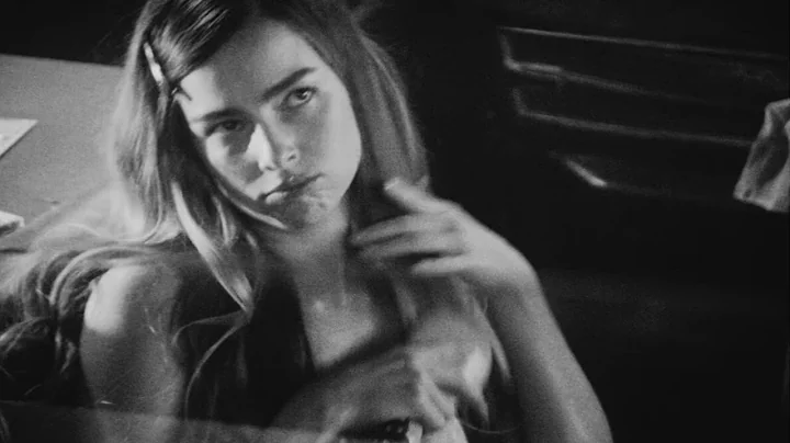 Addison Rae - Diet Pepsi (8D AUDIO)