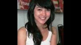 nyiur melambai ketemu monyet