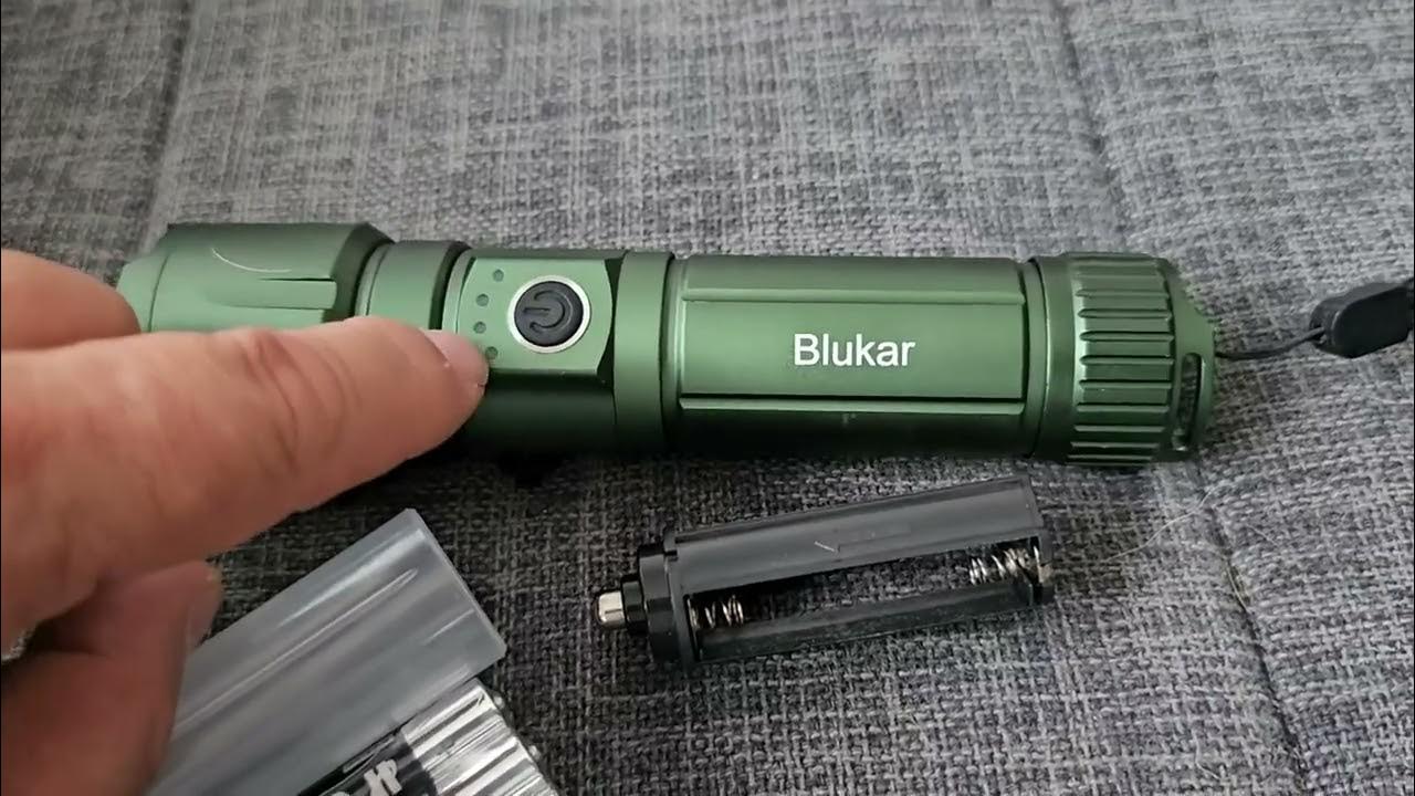 Blukar Lampe Torche LED Ultra Puissante, Lampe torche puissante & robuste 5  modes Batterie 5000mAh 