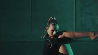 ISOBEL KINNEAR  | SOLO