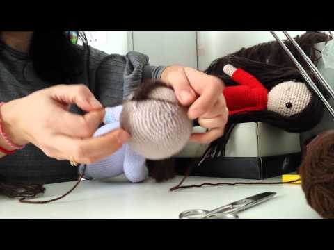 Come fare un parrucca per bambola amigurumi - YouTube