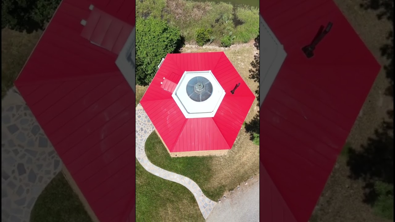 Drone Flight Stingray Point Lighthouse. 