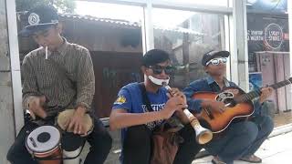 Penyanyi jalanan bandung timur versi sundaan