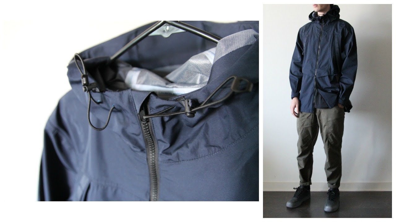Budget Techwear Jacket from Reindee 