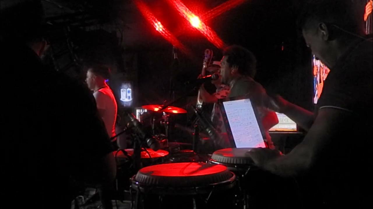 Tocando congas con Sonlokos . Miami YouTube
