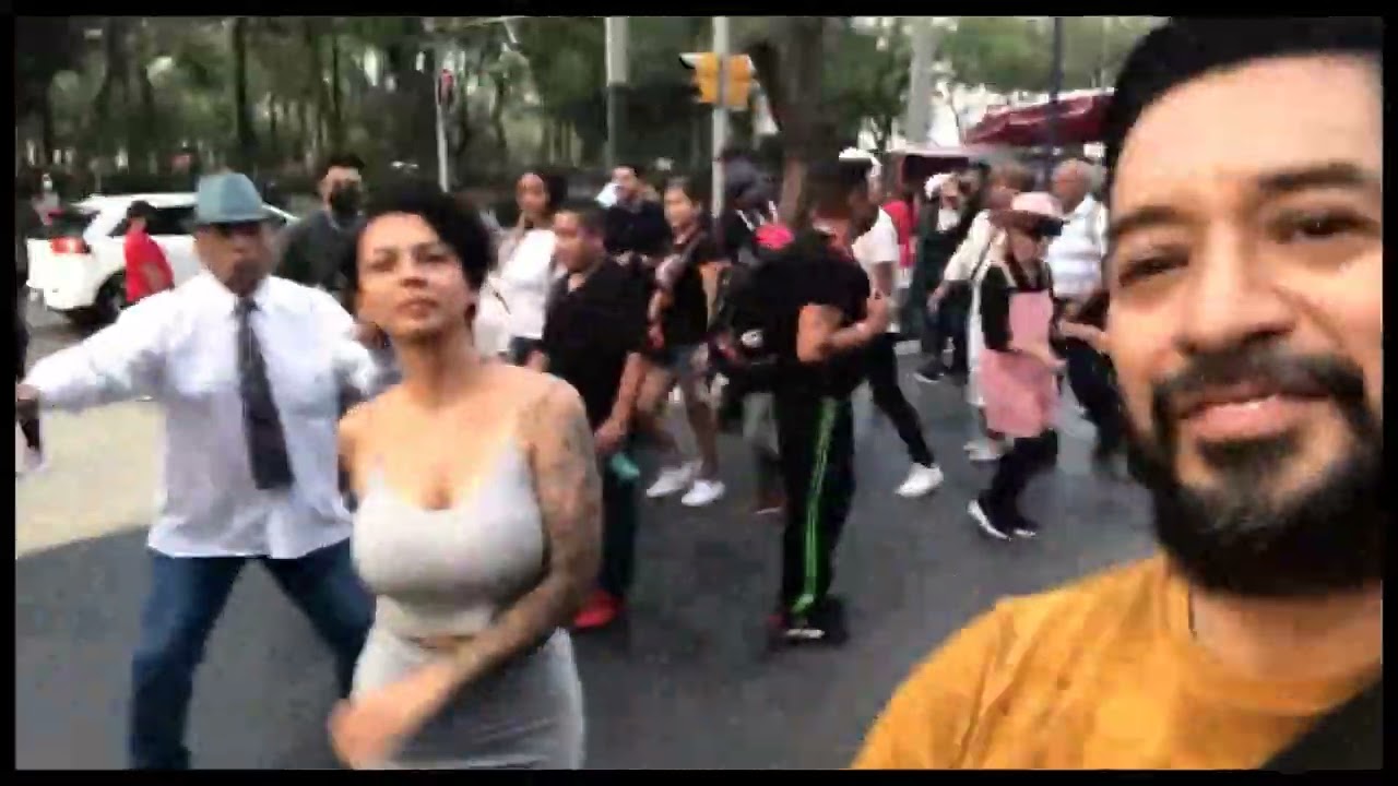 ROCK URBANO EN LA ALAMEDA CENTRAL CDMX CON LA REGIA Y EL CHILANGO