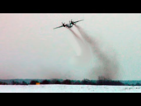 ✈Только оторвался - сразу разворот. Ан-32 в Жуковском (ЛИИ им. Громова)