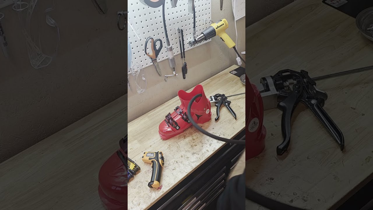 Inside a World Cup Boot Fit: Atomic Redster STI 150 Project