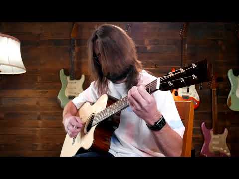 Mike’s New Santa Cruz OMC Custom – Bearclaw Moon Spruce & Honduran Fiddleback Mahogany