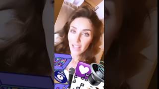 Anahí cantando Absurda (05/13/20)