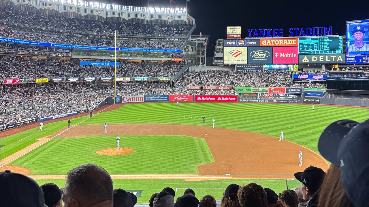 AIMER is live! Watching Yankees vs Guardians ALCS game 2!!!!