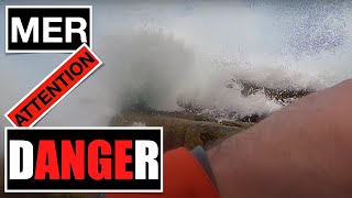 Sea bass fishing in extreme weather! A powerful wave almost swept me away.